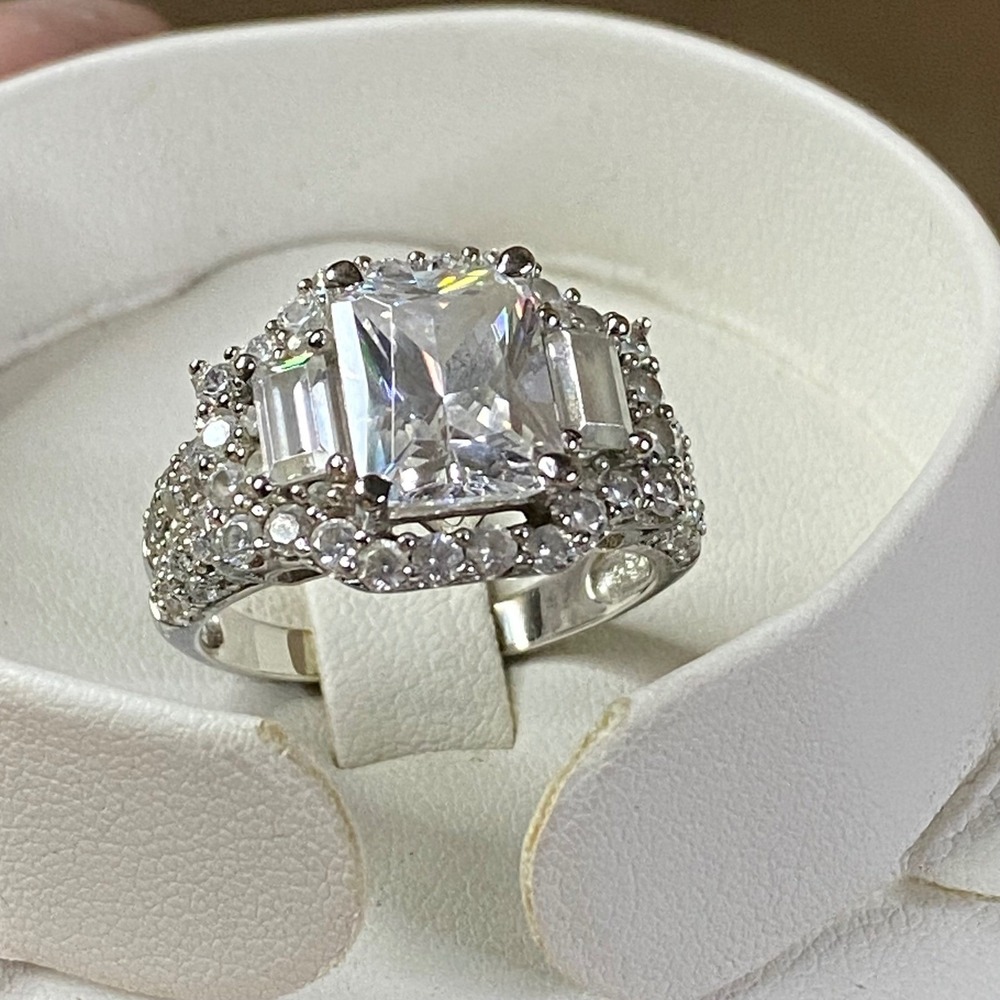 Bella Luce Women's Ring Sterling Silver Cocktail Wedding Statement 7.39CTW‎ Sz 8
